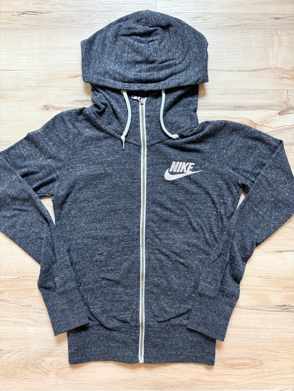 Nike Women’s Gray Full Zip Hoodie Sweatshirt Hooded Long Sleeve XS Used